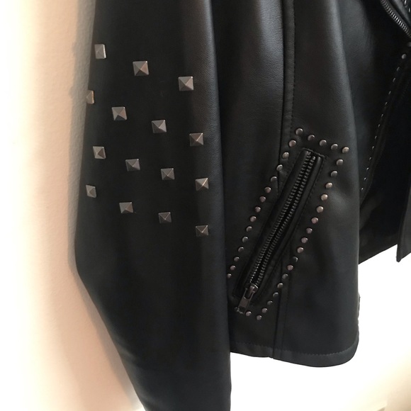 Urban Outfitters Leather Jacket - Picture 3 of 8